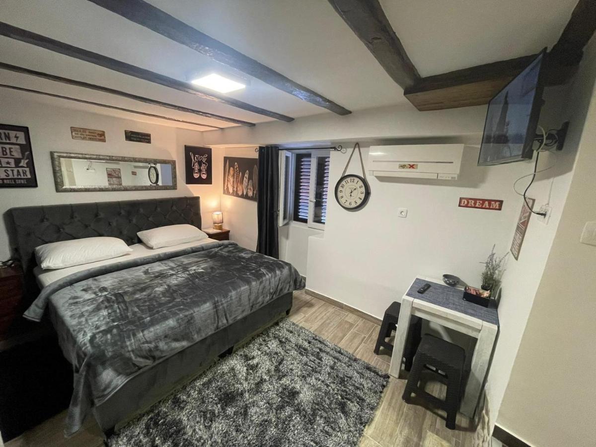 Tequila Apartments (Adults Only) ザダル エクステリア 写真