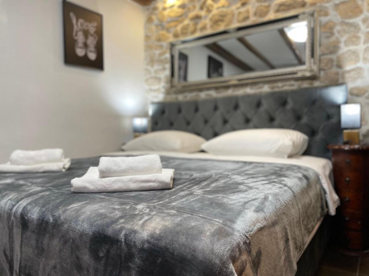 Tequila Apartments (Adults Only) ザダル エクステリア 写真